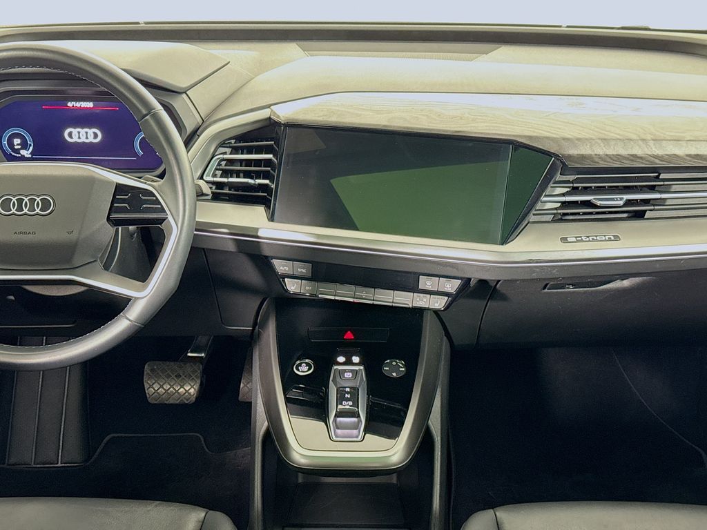 Thumbnail: 2023 Audi Q4 e-tron - 14