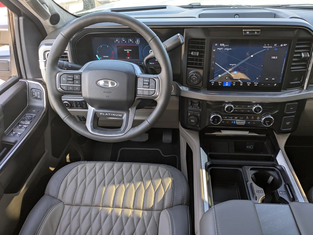 2025 Ford F-450 Super Duty Platinum