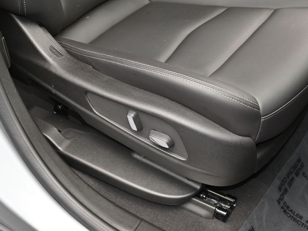 Used 2024 Argent Silver Metallic Cadillac Luxury image 46