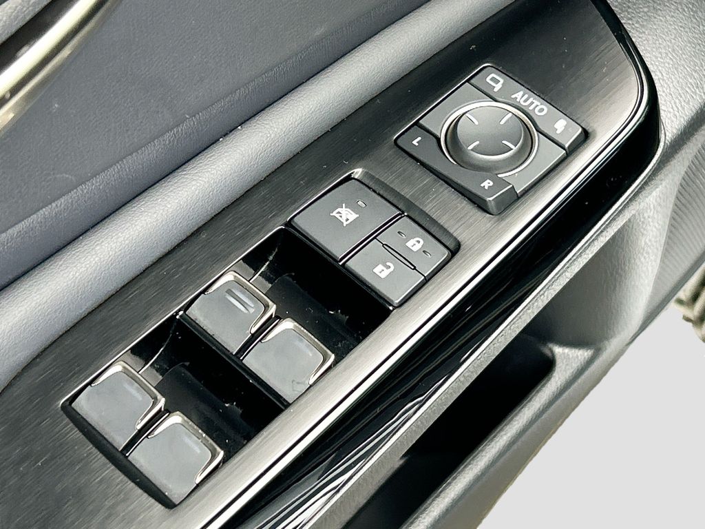 Thumbnail: 2023 Lexus ES - 24