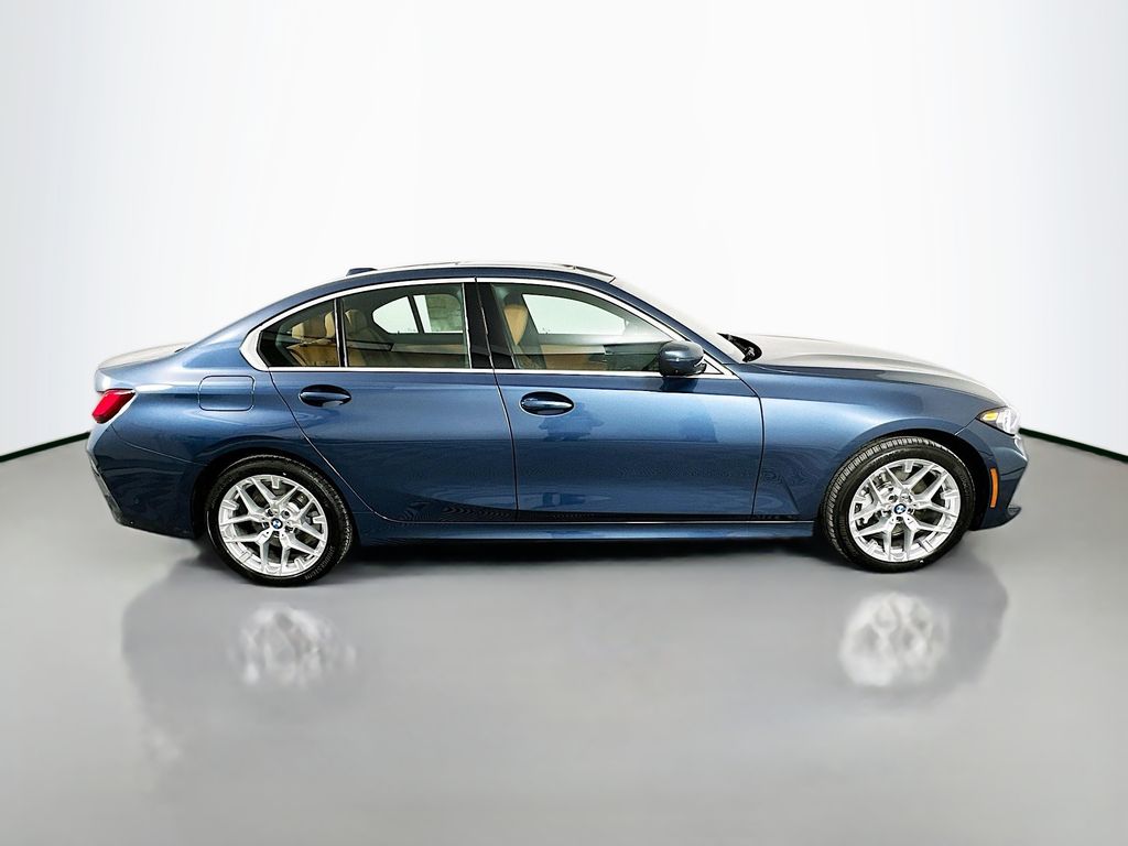 Thumbnail: 2026 BMW 3 Series - 4