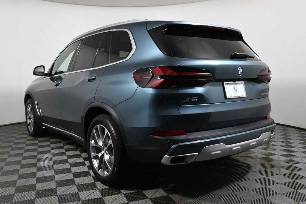 Thumbnail: 2026 BMW X5 - 5