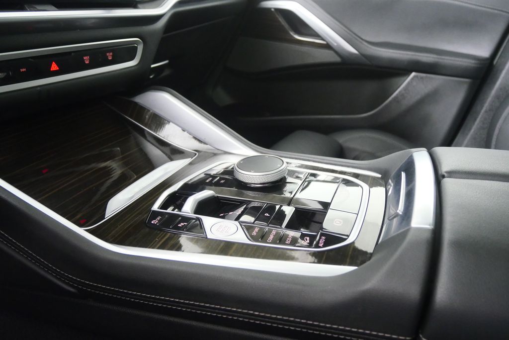 Thumbnail: 2025 BMW X6 - 22