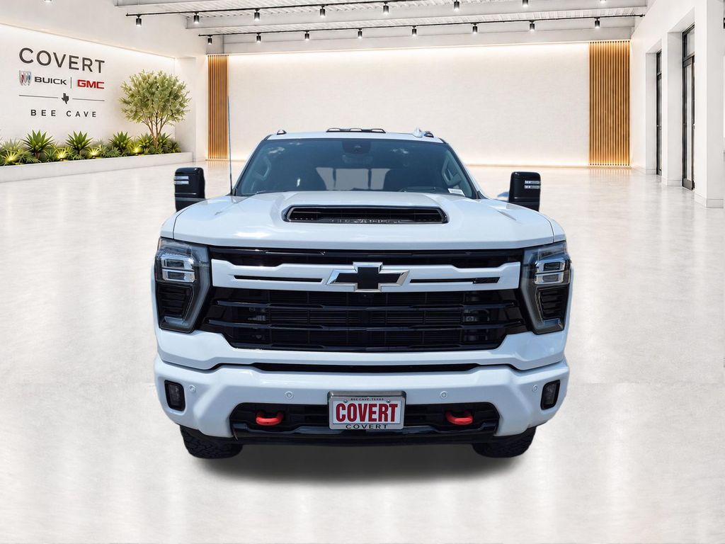 Summit White 2024 Chevrolet Silverado 2500HD Pickup Truck Four-Wheel Drive Automatic
