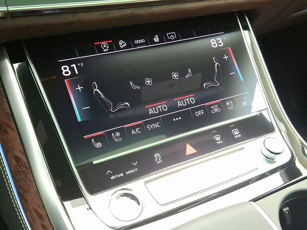 Thumbnail: 2026 Audi Q8 - 11