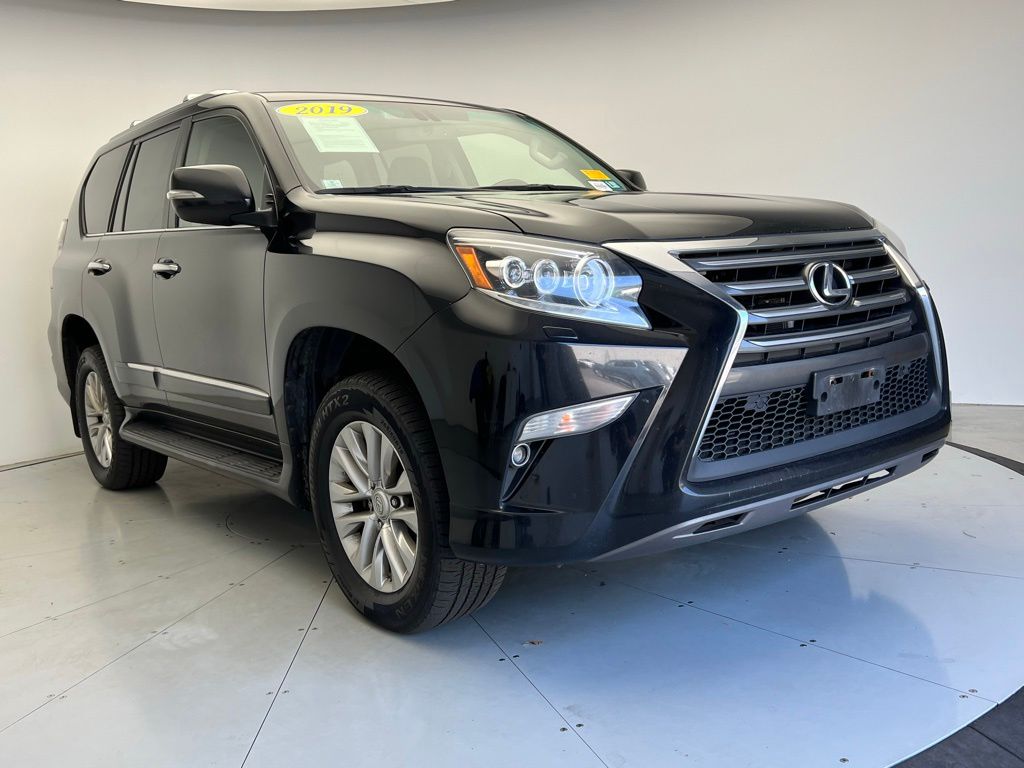 Thumbnail: 2019 Lexus GX - 2