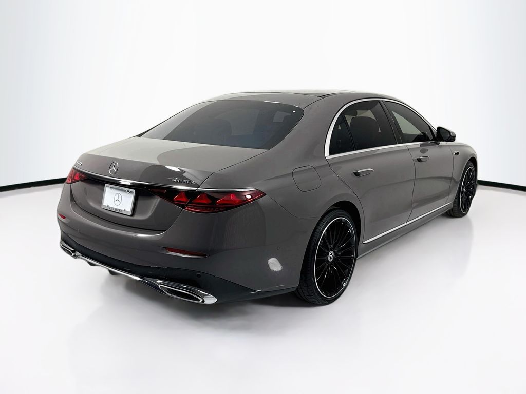 Thumbnail: 2027 Mercedes-Benz S-Class - 5