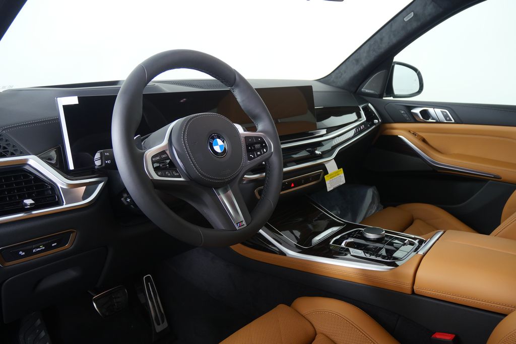 Thumbnail: 2026 BMW X7 - 13