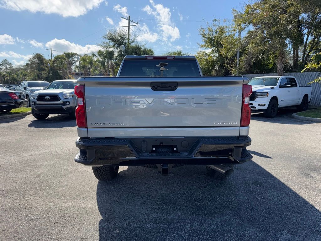 2025 Chevrolet Silverado 2500HD Custom 7