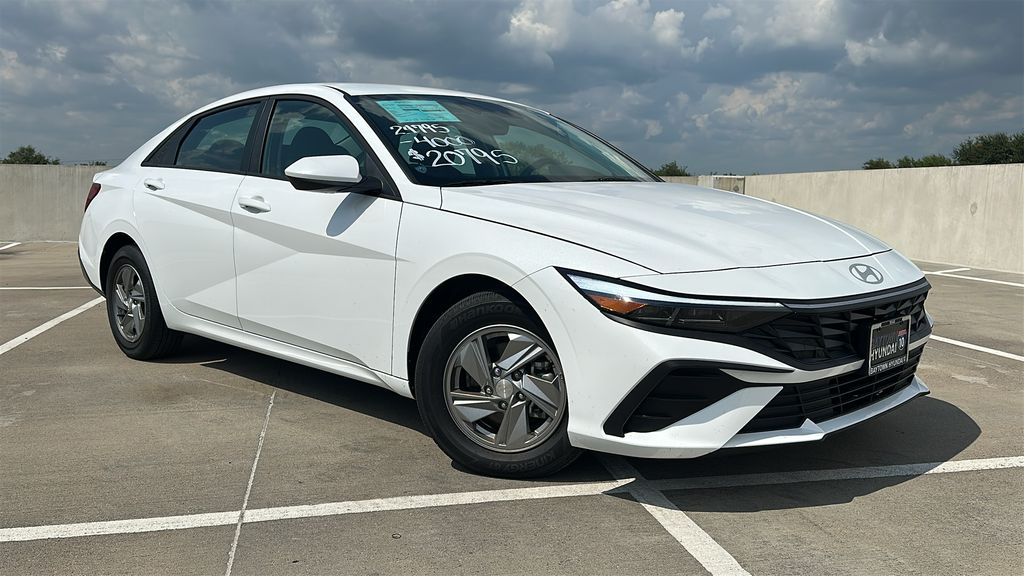 2026 Hyundai Elantra SE - 4