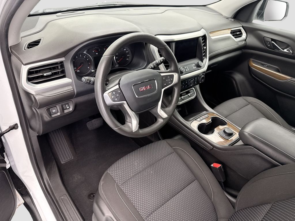 Thumbnail: 2023 GMC Acadia - 9