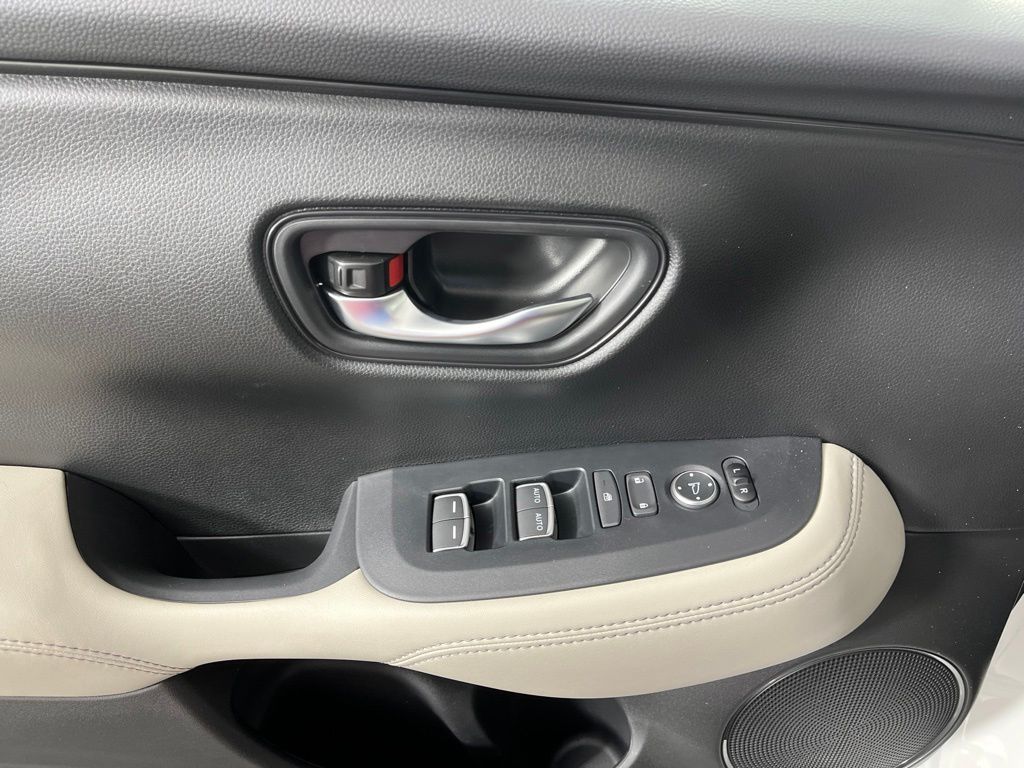 Thumbnail: 2027 Honda HR-V - 25