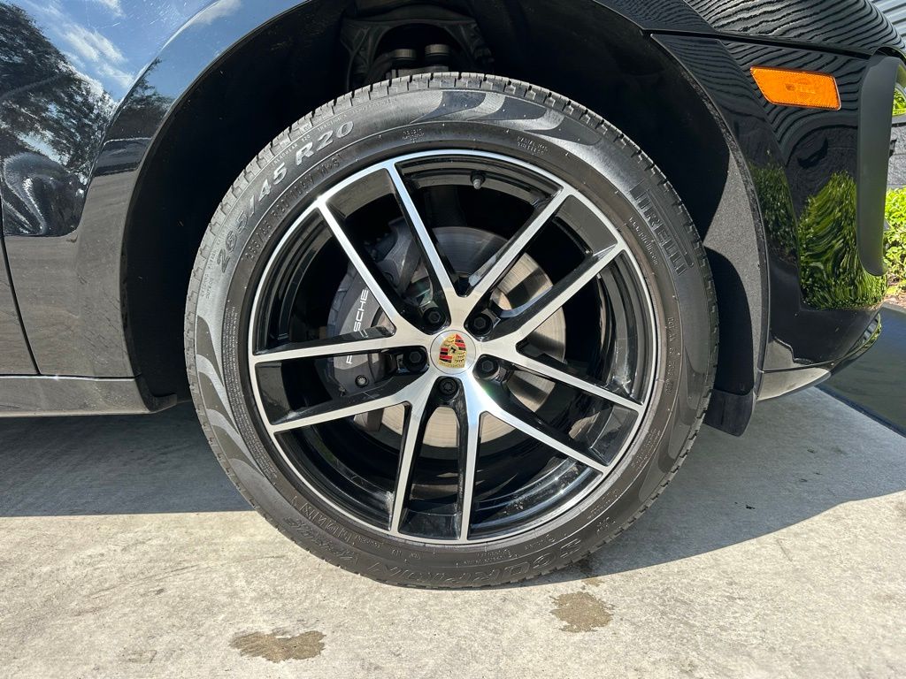 Thumbnail: 2024 Porsche Macan - 15