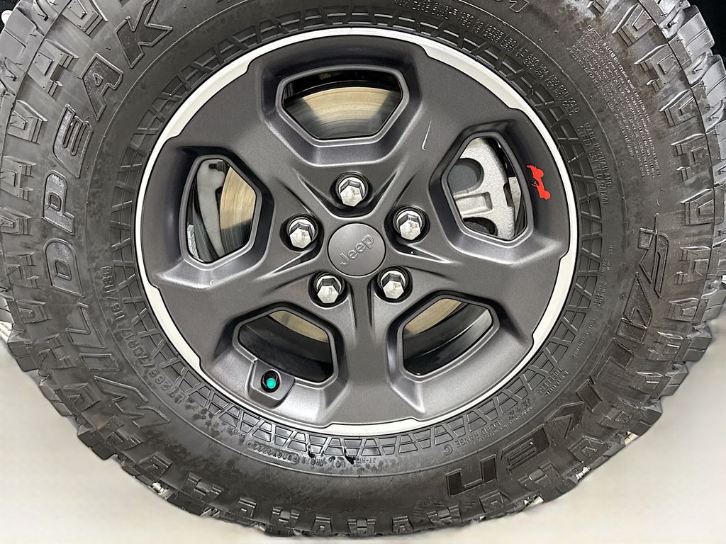 Thumbnail: 2023 Jeep Gladiator - 31