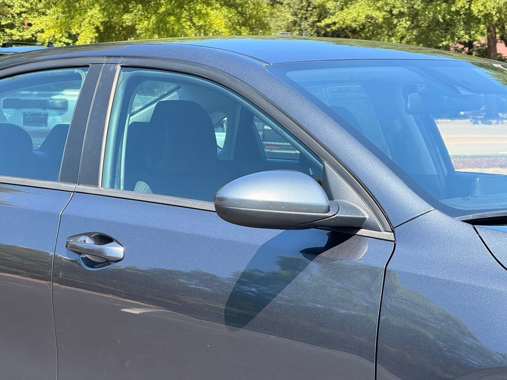 2024 Kia Forte LXS Gravity Gray - Jim Hudson Acura - Image 5