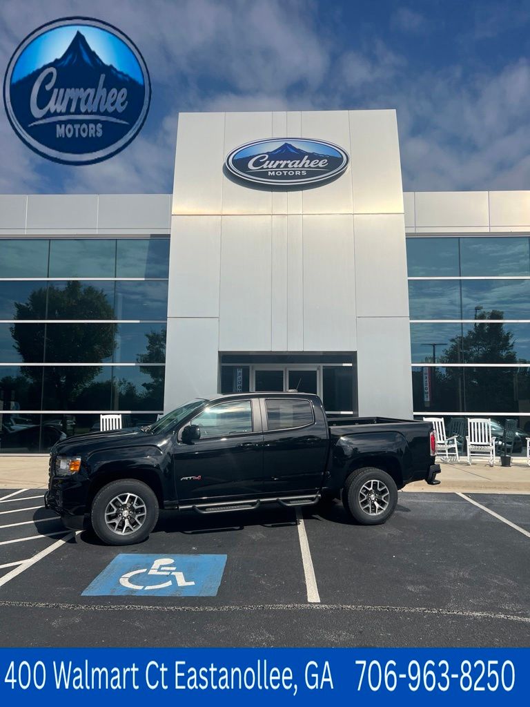 2022 GMC Canyon AT4 Crew Cab 4WD with Leather