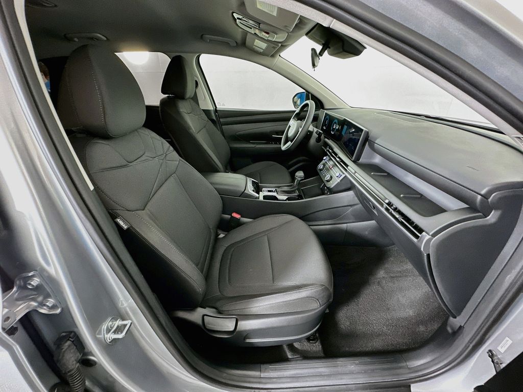 Thumbnail: 2025 Hyundai Tucson - 26