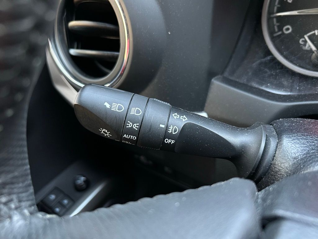 2023 Toyota Tacoma SR5 22