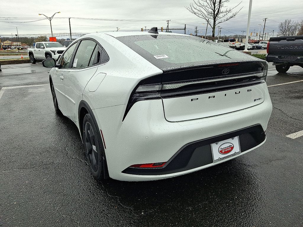 Thumbnail: 2026 Toyota Prius - 3