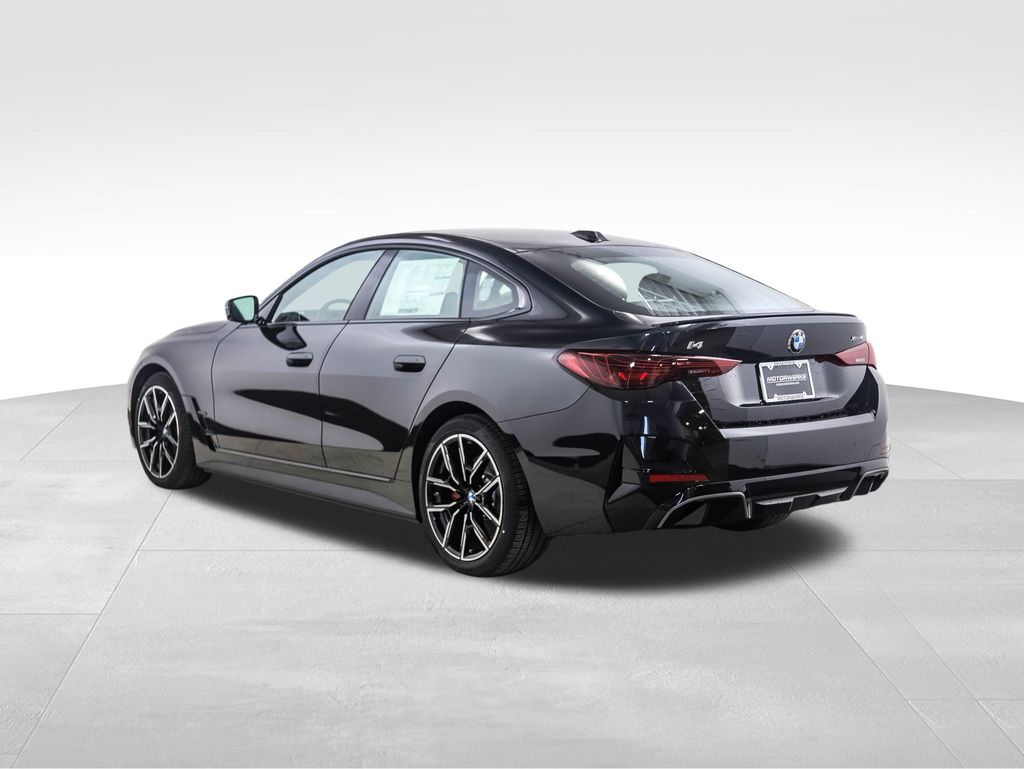 Thumbnail: 2026 BMW i4 - 3