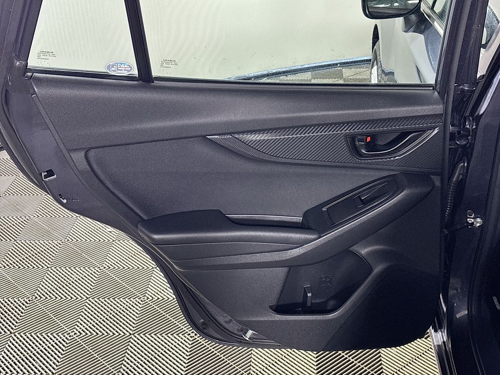 2017 Subaru Impreza 2.0i