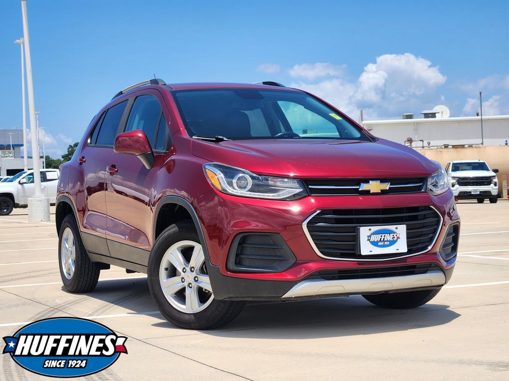 Red (Crimson Metallic) 2022 Chevrolet Trax LT AWD SUV / Crossover All-Wheel Drive 6-Speed Automatic