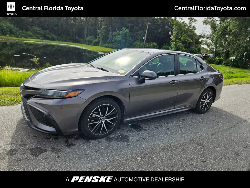 2022 Toyota Camry SE -
                Orlando, FL