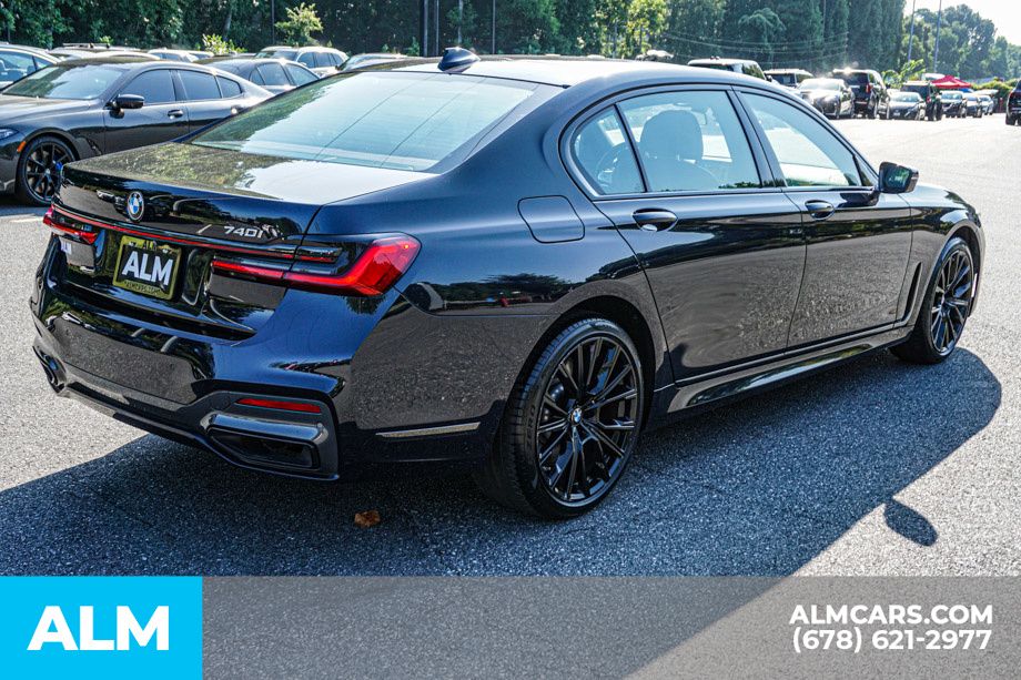 Used 2022 Black BMW 740i image 5