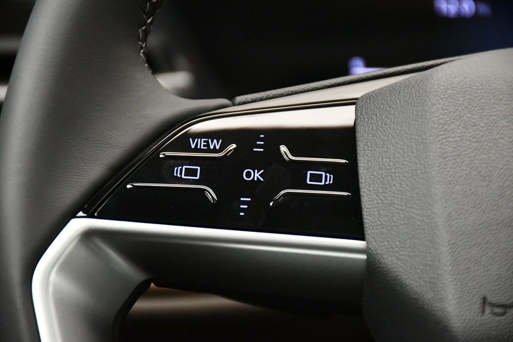 Thumbnail: 2025 Audi Q5 - 22