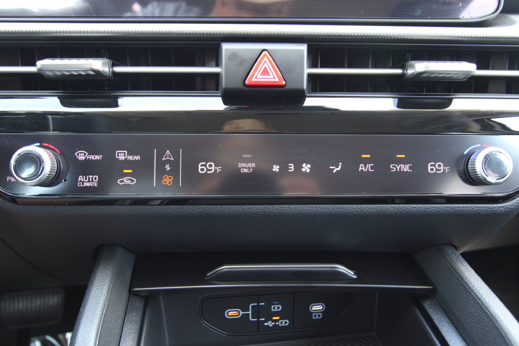 New 2027 Kia Sportage Hybrid SUV