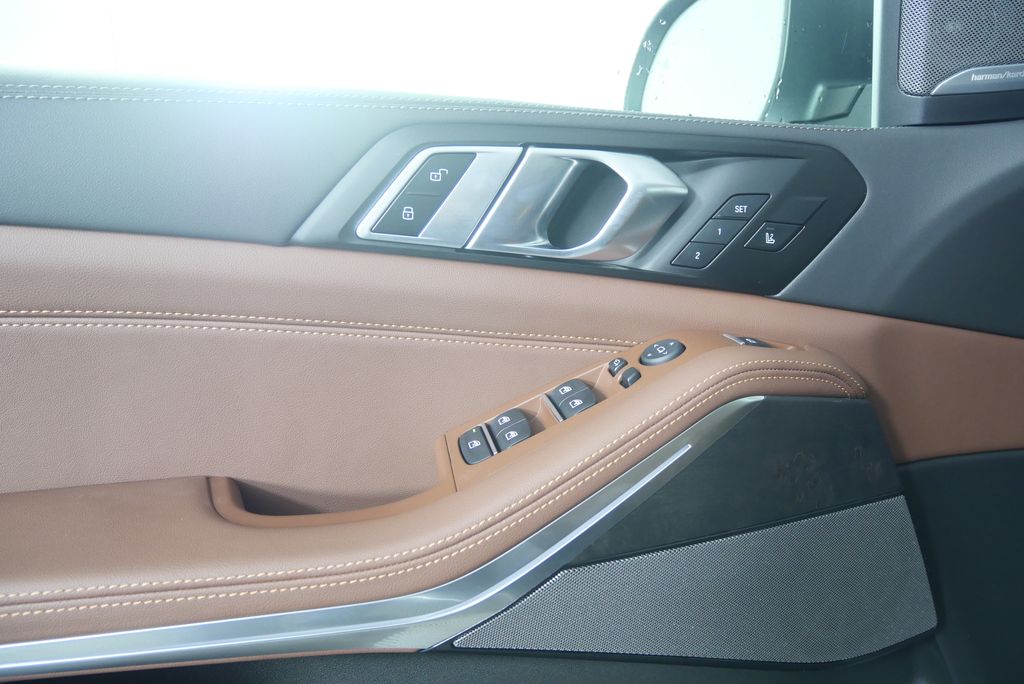 Thumbnail: 2026 BMW X5 - 8