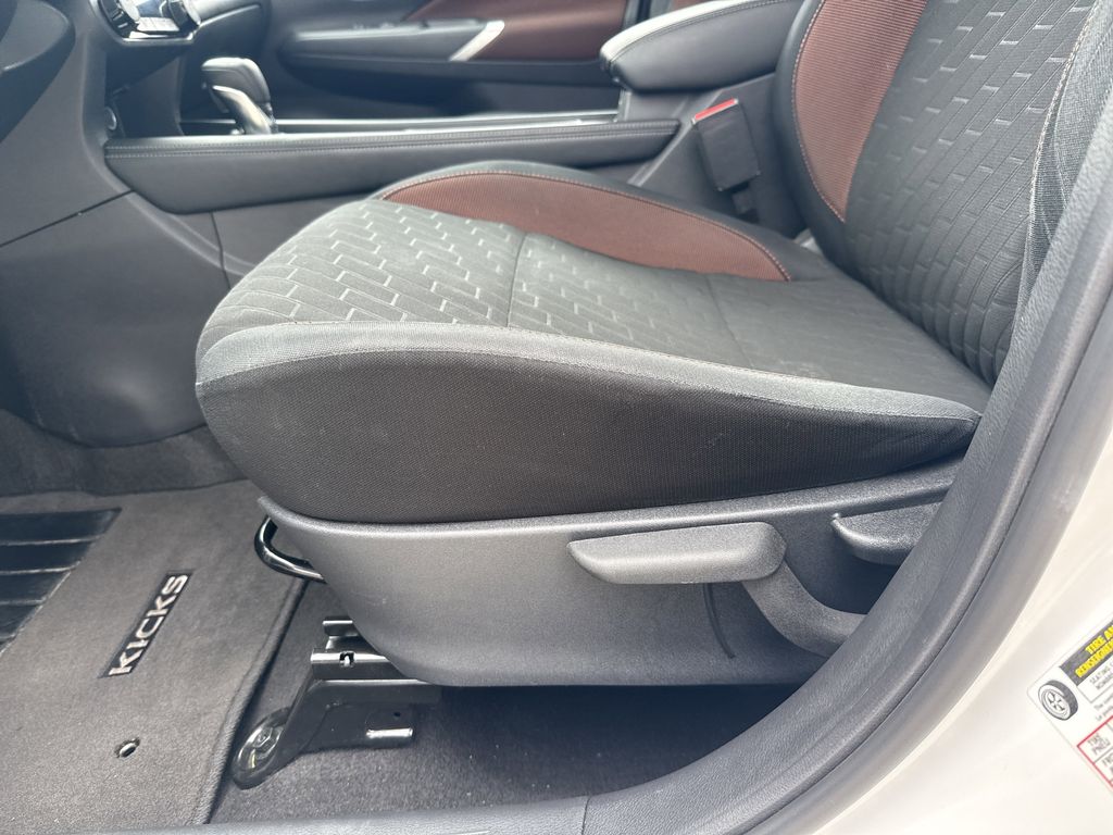 2023 Nissan Kicks SR White at South Houston Nissan