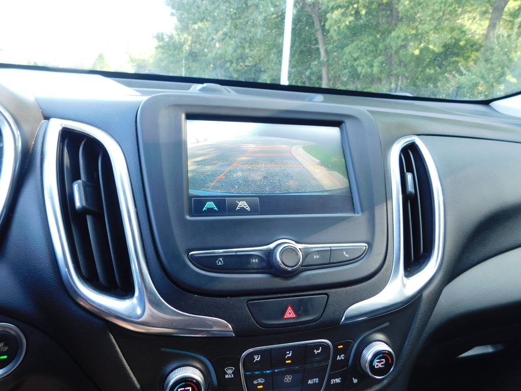 Thumbnail: 2018 Chevrolet Equinox - 10