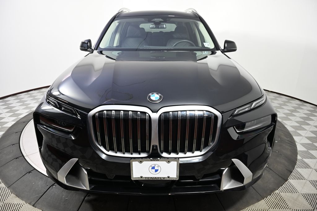 Thumbnail: 2024 BMW X7 - 8