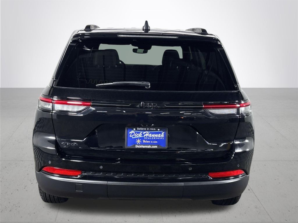 2024 Jeep Grand Cherokee Altitude