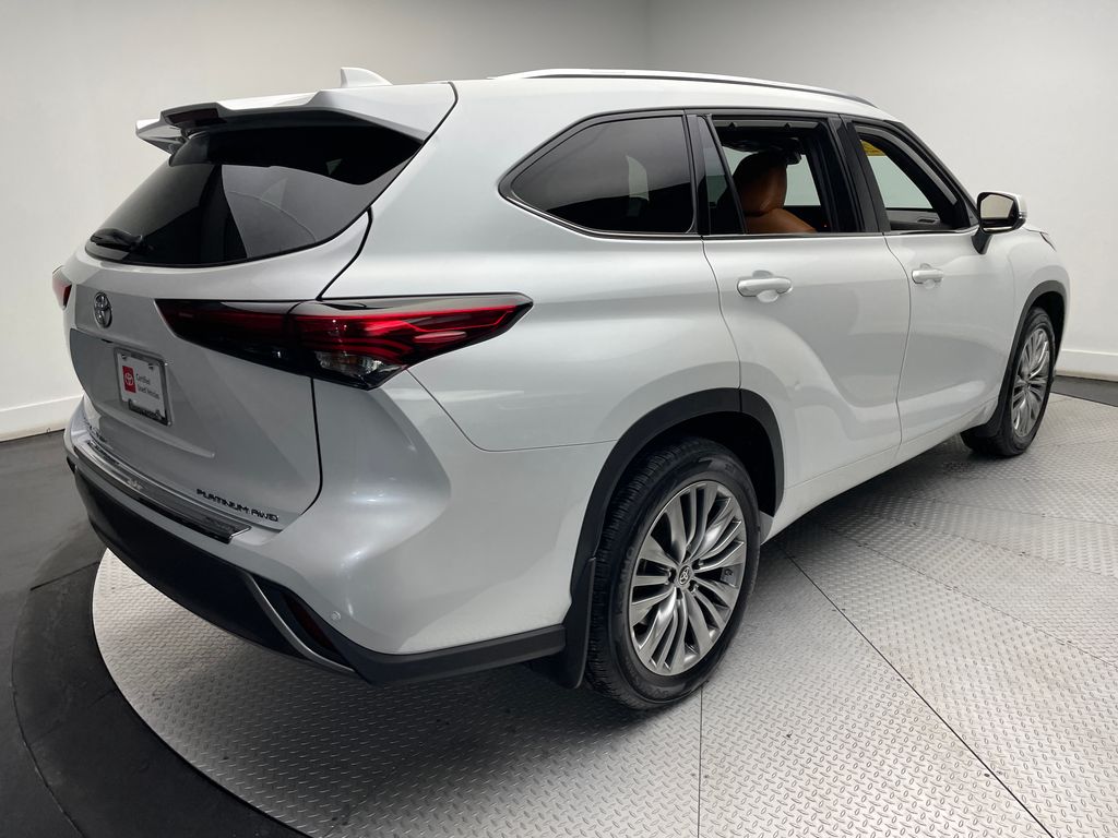 2022 Toyota Highlander Platinum 5