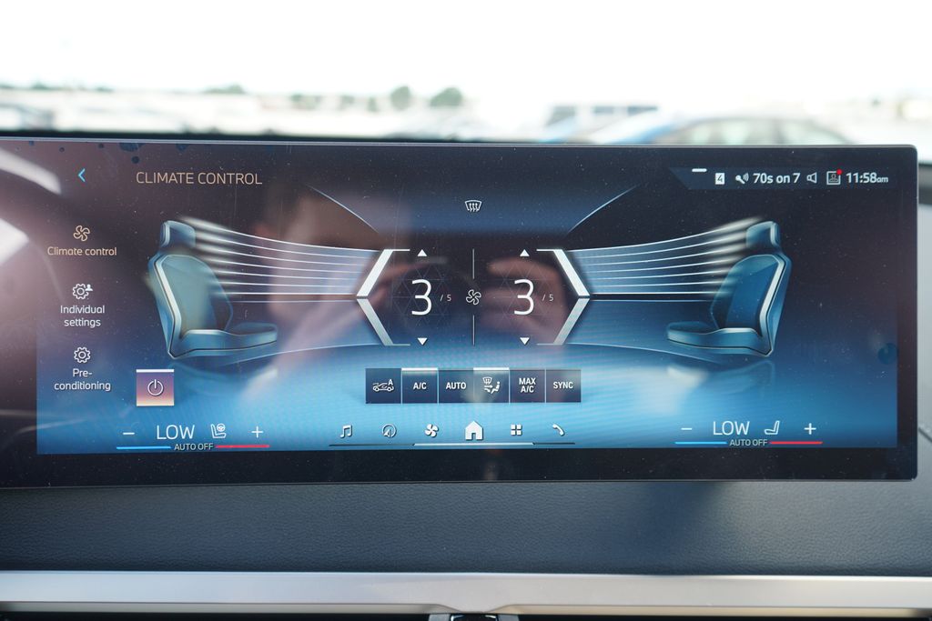 Thumbnail: 2026 BMW iX - 17