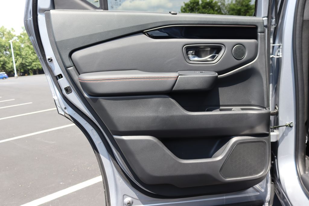 Thumbnail: 2025 Honda Pilot - 11