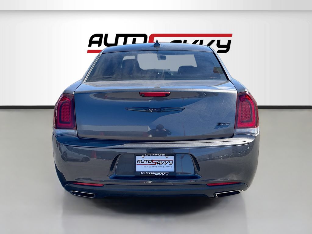 Used 2022 Gray Chrysler Touring image 6