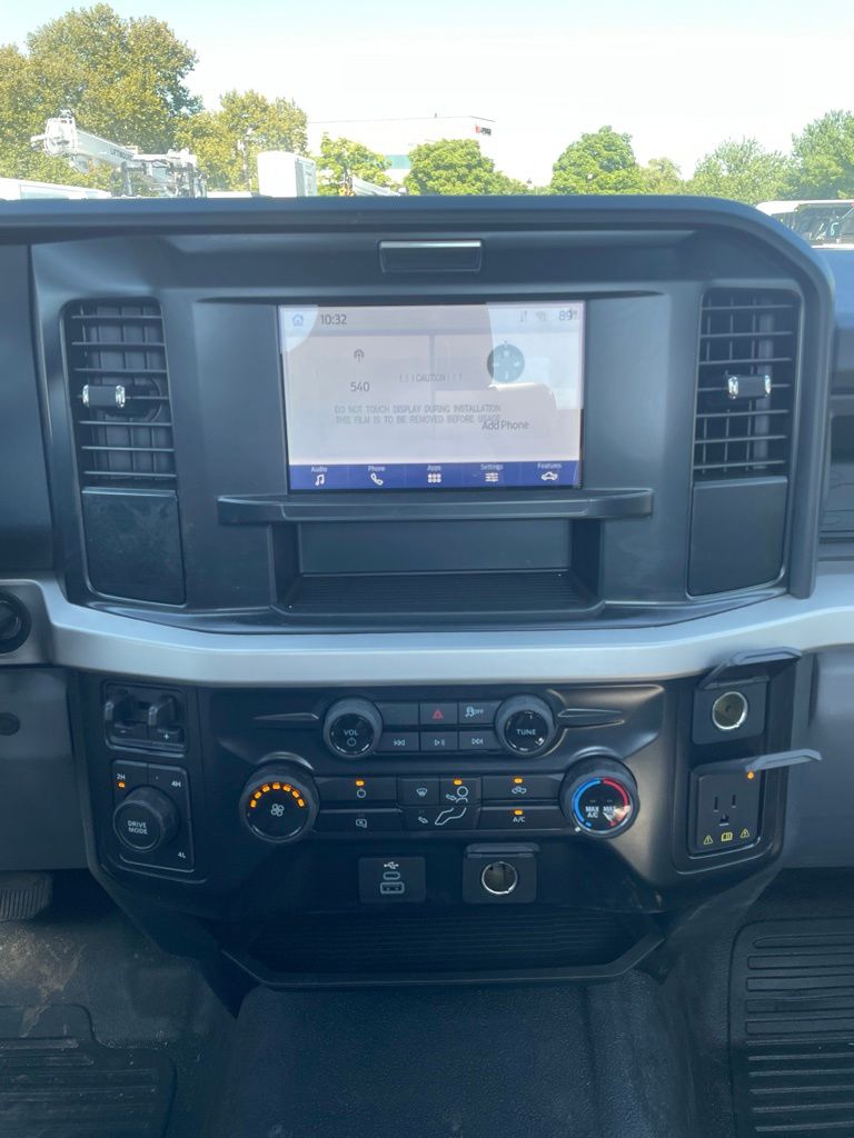 2025 Ford F-600 Chassis XL