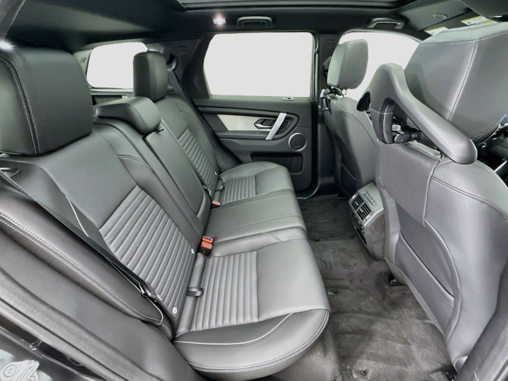 Thumbnail: 2026 Land Rover Discovery Sport - 21