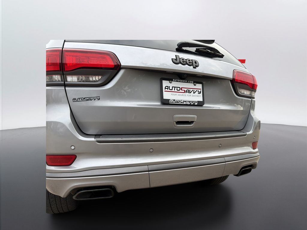 Used 2020 Silver Jeep Overland image 14