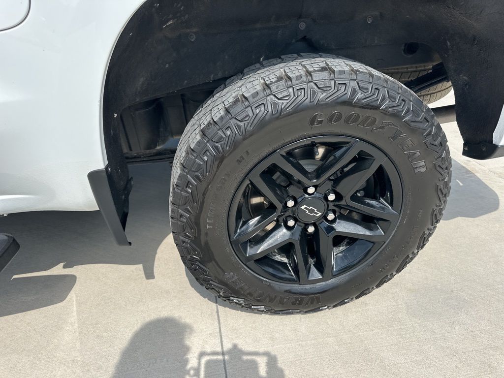 2023 Summit White Chevrolet Silverado 1500 LT Trail Boss 4X4 Truck