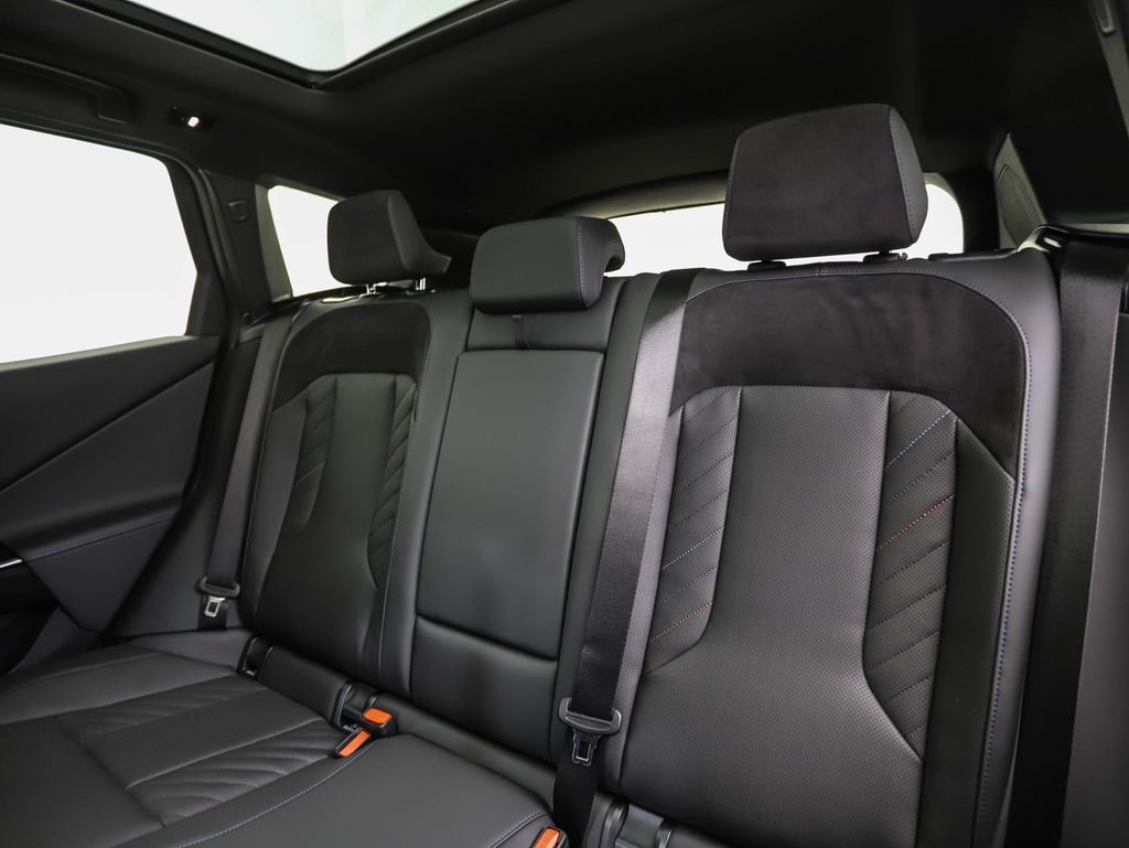 Thumbnail: 2026 BMW X3 - 23