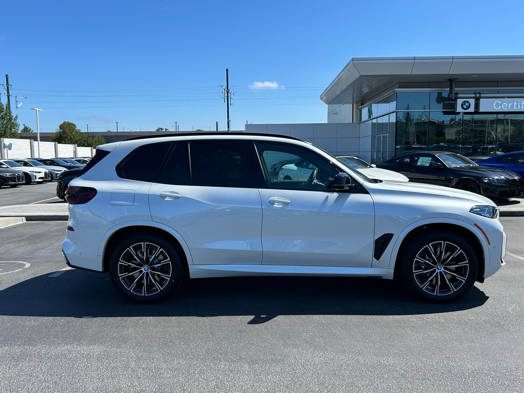 2025 BMW X5 M60i 6