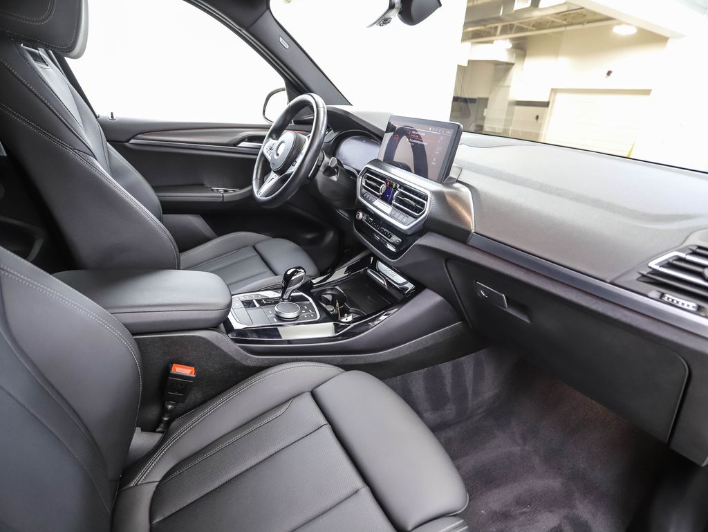 Thumbnail: 2024 BMW X3 - 30