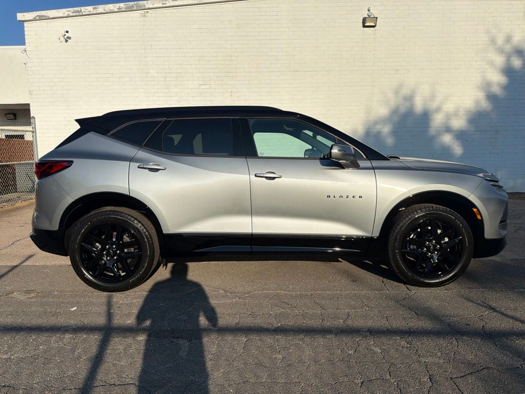 Sterling Gray Metallic 2026 Chevrolet Blazer SUV / Crossover All-Wheel Drive 9-Speed Automatic Overdrive