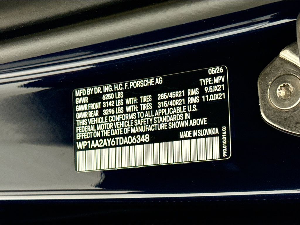 Thumbnail: 2026 Porsche Cayenne - 32