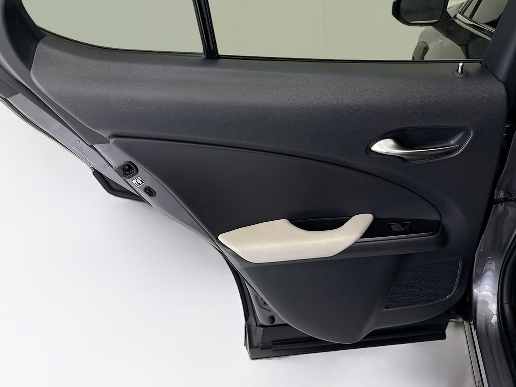 Thumbnail: 2019 Lexus UX - 24