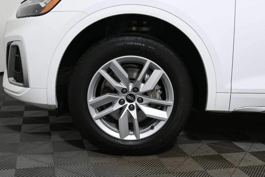 2022 Audi Q5 e Premium 11